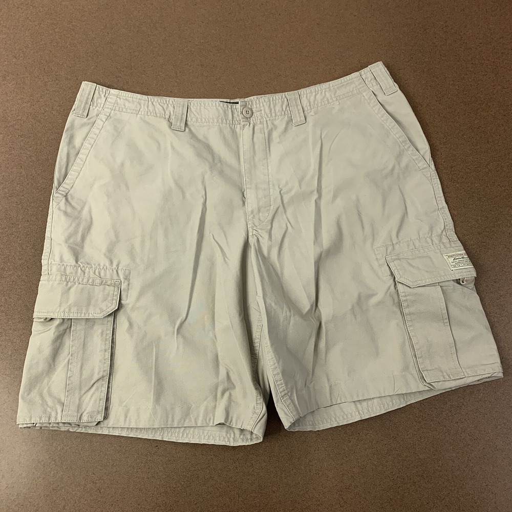 Eddie Bauer Mens Size 40 Beige Cargo Shorts